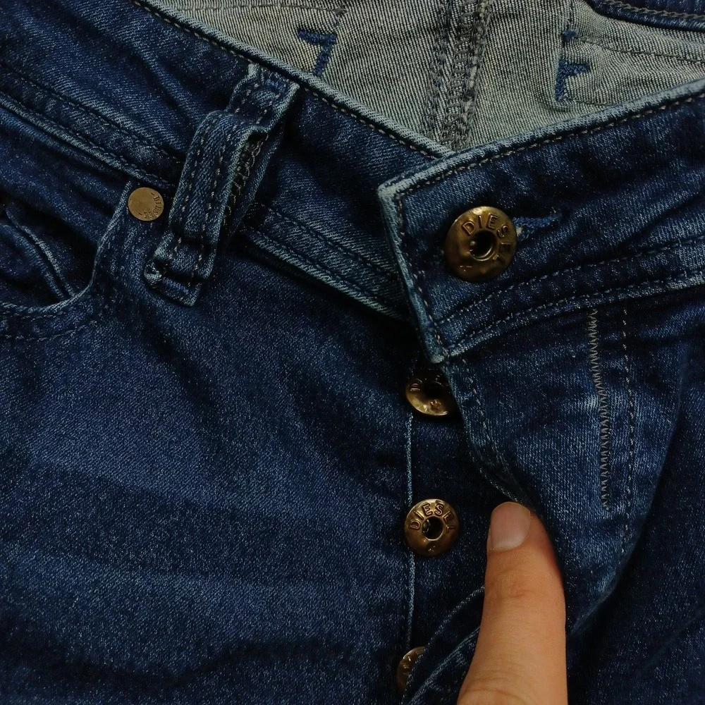 Diesel Jeans Mens 29x32 Blue‎ Denim Slim Tapered Belther Button Fly